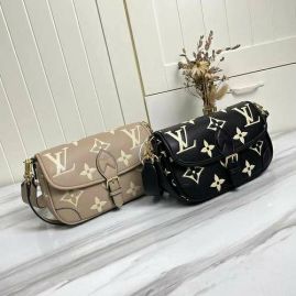 Picture of LV Lady Handbags _SKUfw135327201fw
